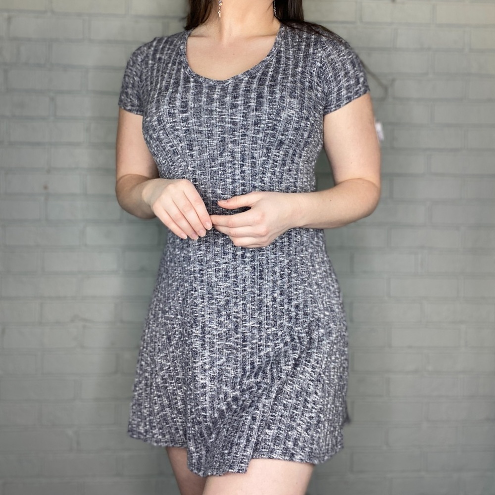 Anthropologie Dolan Left Coast Collection Gray Knit Ribbed Swing Dress Size XS - Picture 3 of 14